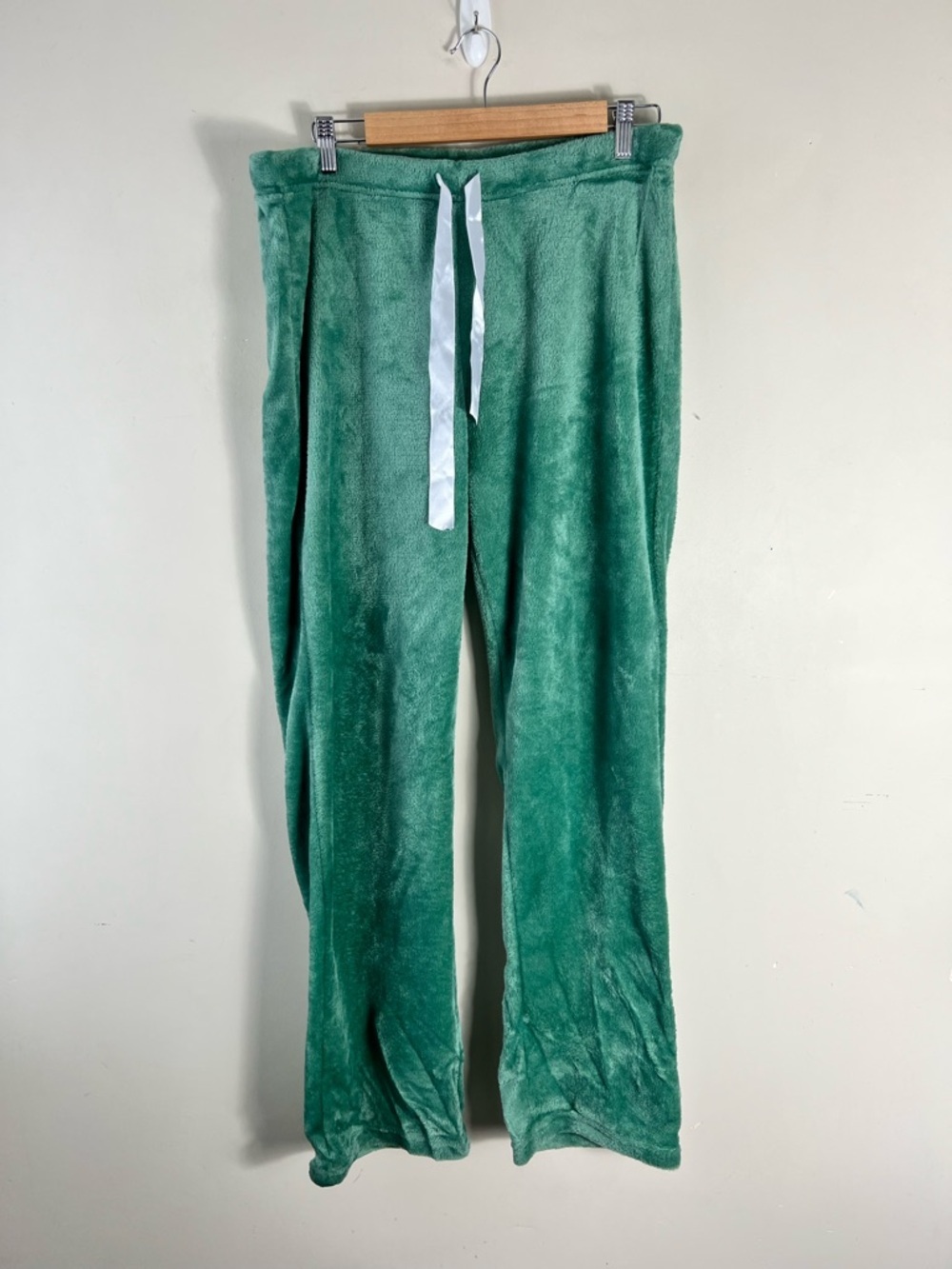 Arie by ariella Velour Green Lounge Pants Size Large Straight Leg Fuzzy Cozy